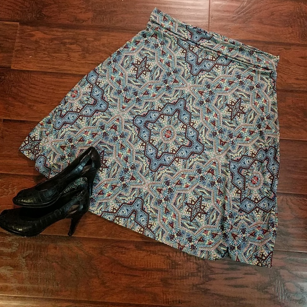 Colorful geometric slinky azure skirt